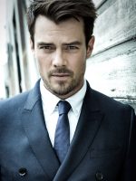 Josh Duhamel