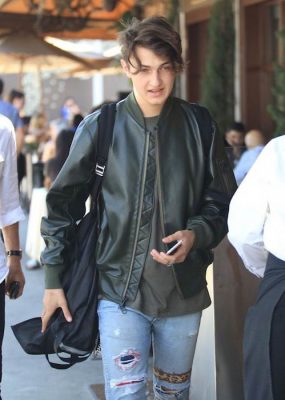 Anwar Hadid