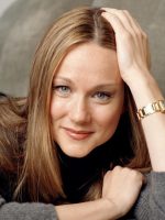 Laura Linney