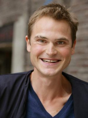 Fabian Hinrichs • Height, Weight, Size, Body Measurements, Biography ...