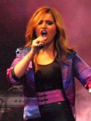 Janet Leon