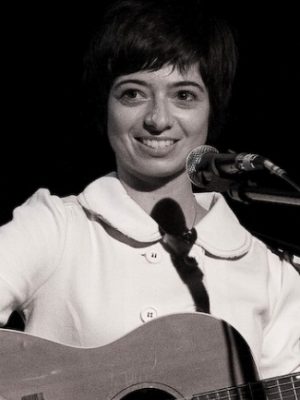 Kate Micucci • Height, Weight, Body Measurements, Wiki, Age
