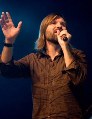 Mac Powell