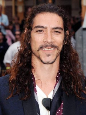 Oscar Jaenada • Height, Weight, Size, Body Measurements, Biography ...