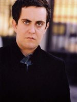 Уит Хертфорд