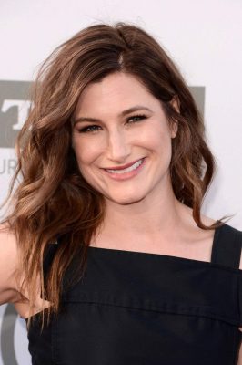 Kathryn Hahn • Height, Weight, Size, Body Measurements, Biography, Wiki ...