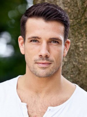 Danny Mac • Height, Weight, Size, Body Measurements, Biography, Wiki, Age