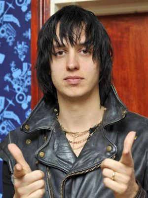 Julian Casablancas • Height, Weight, Size, Body Measurements, Biography ...