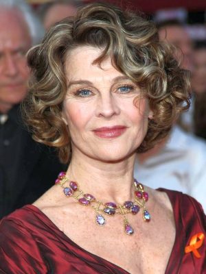 Julie Christie Height Weight Size Body Measurements Biography Wiki Age