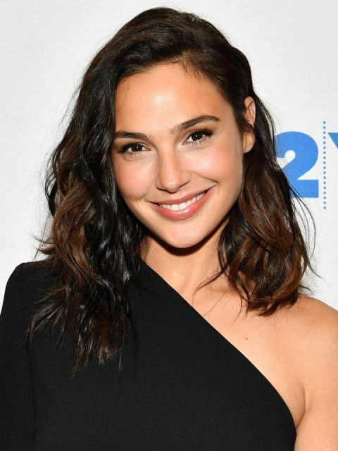 Gal Gadot Height Weight Size Body Measurements Biography Wiki Age
