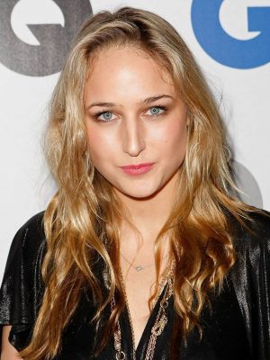 Leelee Sobieski