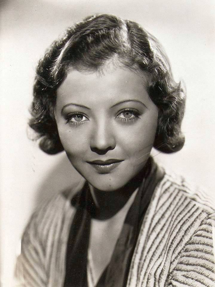 Sylvia Sidney Height Weight Size Body Measurements Biography sylvia-sidney-height-weight-size-body-measurements-biography