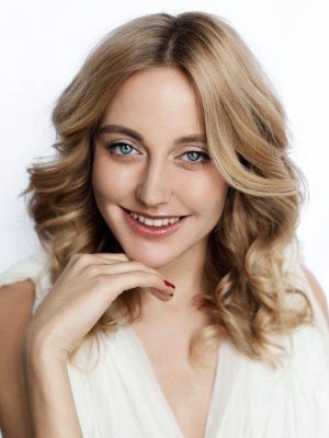 Eva Bushmina