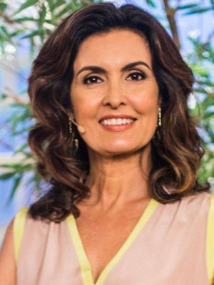 Fatima Bernardes Height Weight Size Body Measurements Biography Wiki Age