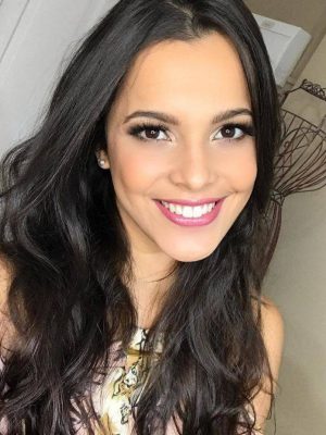 Emilly Araujo