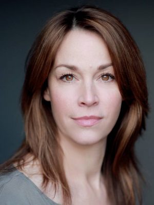 Eva Pope