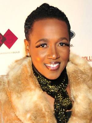 Dionne Farris
