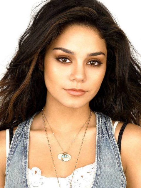 Vanessa Hudgens • Height Weight Size Body Measurements Biography Wiki Age 