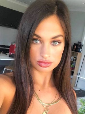 Jess Molli