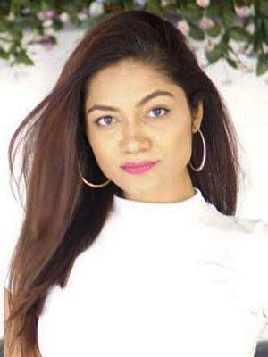 Sonali Bhadauria