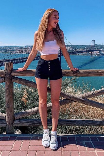 LauraJoelle