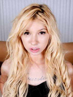 Kenzie Reeves Height Weight Size Body Measurements Biography Wiki Age