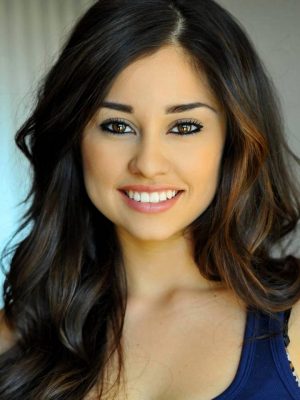 Yvette Monreal