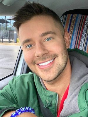 Chris Crocker • Height, Weight, Size, Body Measurements, Biography, Age