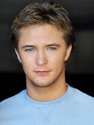 Michael Welch • Estatura (altura), Peso, Medidas, Edad, Biografía, Wiki