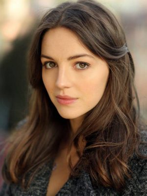 Ella Hunt