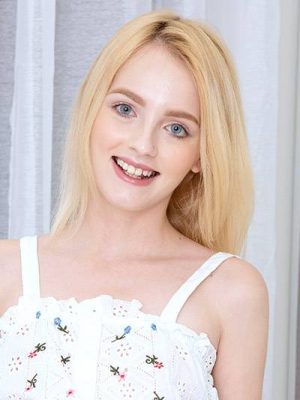 dreng tyngdekraft Oxide Kate Bloom • Height, Weight, Size, Body Measurements, Biography, Wiki, Age