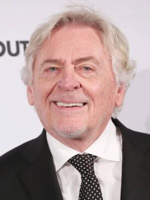 Daniel Davis
