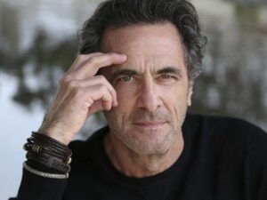 Robin Thomas