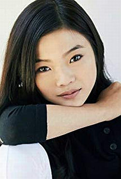 Miya Cech • Height, Weight, Size, Body Measurements, Biography, Wiki, Age