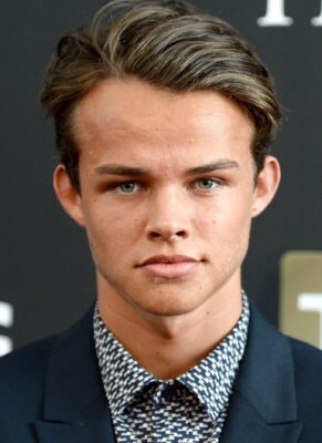 Curran Walters