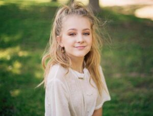 Lexi Drew • Height, Weight, Size, Body Measurements, Biography, Wiki, Age