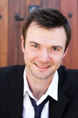 Costa Ronin