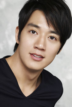 Kim Rae Won • Height, Weight, Size, Body Measurements, Biography, Wiki, Age