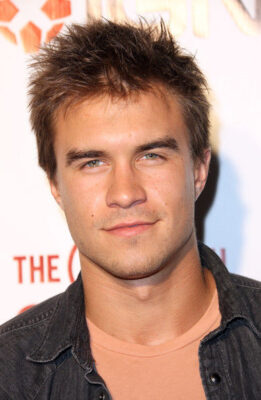 Rob Mayes • Height, Weight, Size, Body Measurements, Biography, Wiki, Age