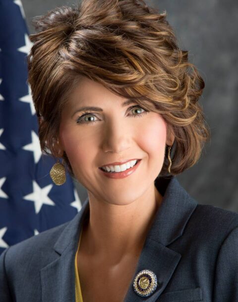 Kristi Noem • Height, Weight, Size, Body Measurements, Biography, Wiki, Age